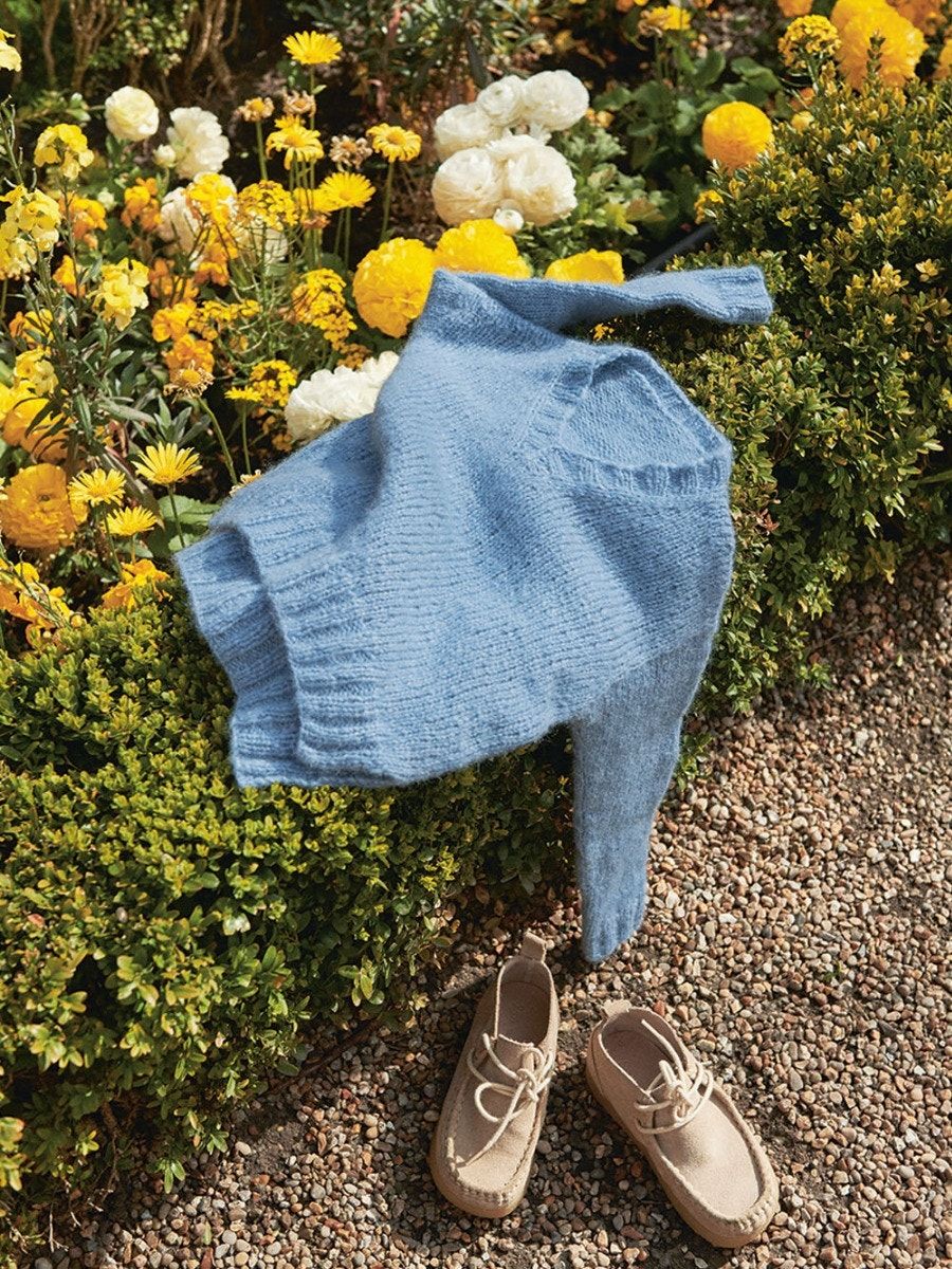 Sandnes Garn 2211 No. 6 – Marley v-neck sweater