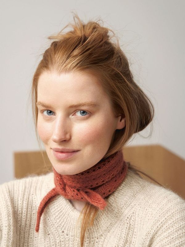 Sandnes Garn 2302 No. 10 – Lacey scarf