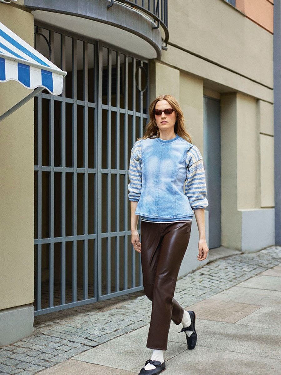 Sandnes Garn Tema 75 No. 11 – Fana ladies sweater