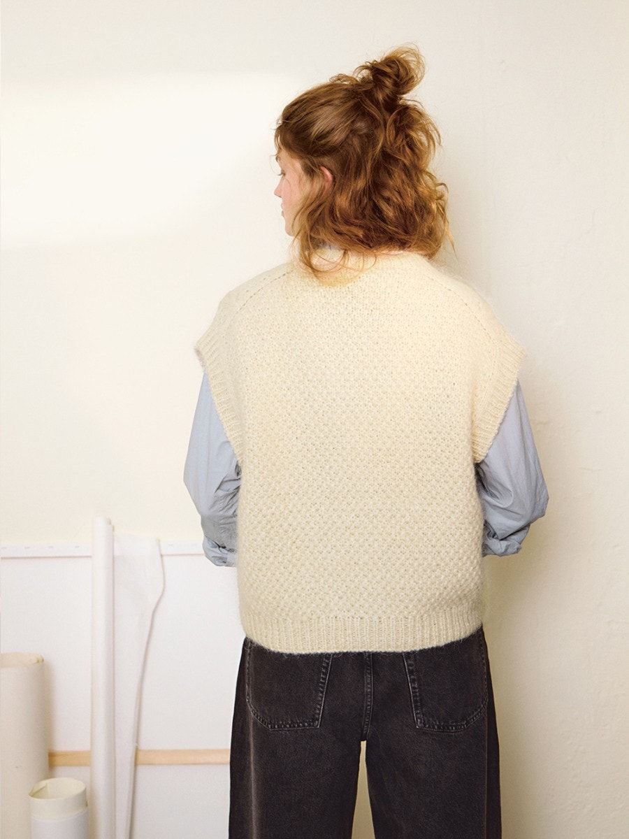 Sandnes Garn 2502 No. 5 – Harper Vest