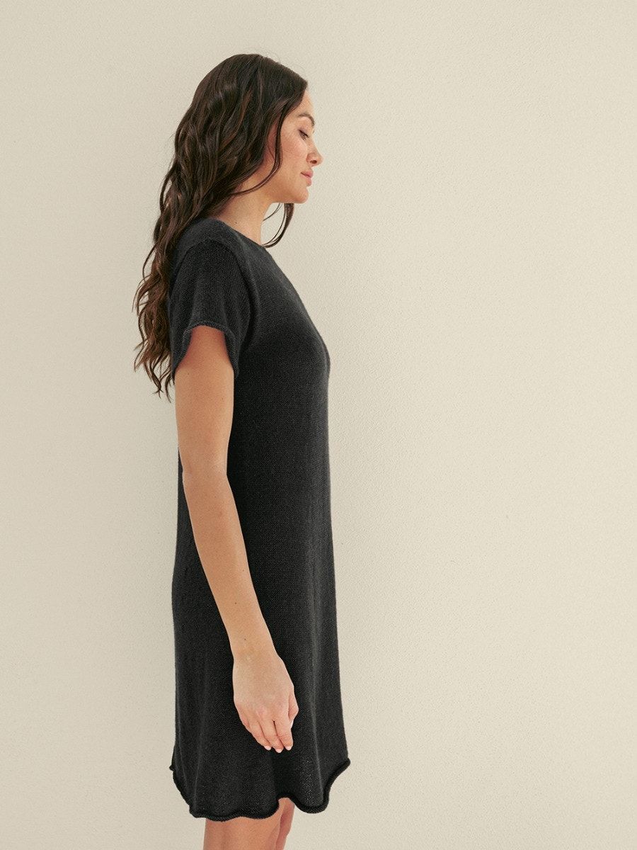 Sandnes Garn 2504 No. 7 – Milly Dress