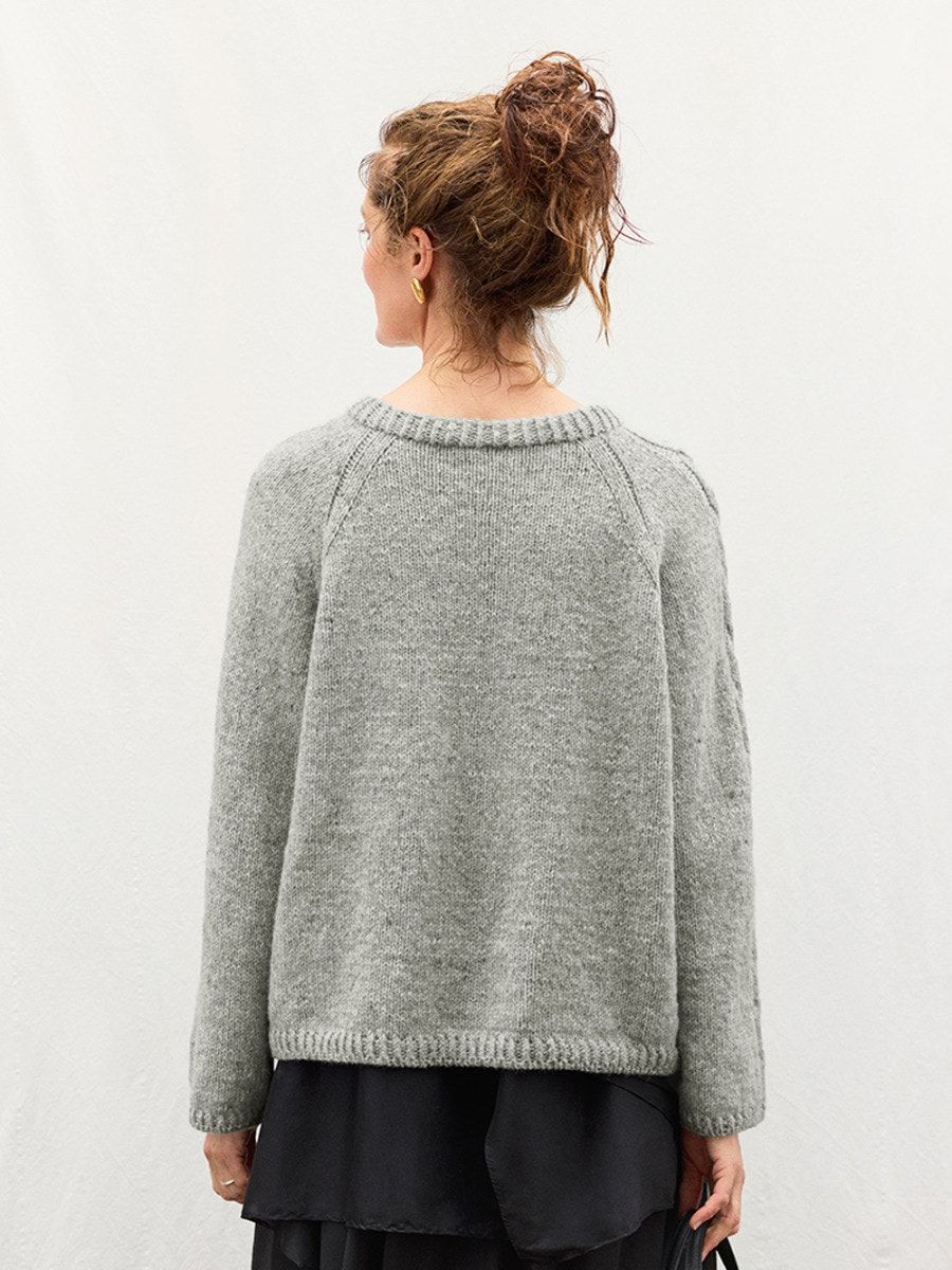 Sandnes Garn 2606 No. 10 – Laura Sweater