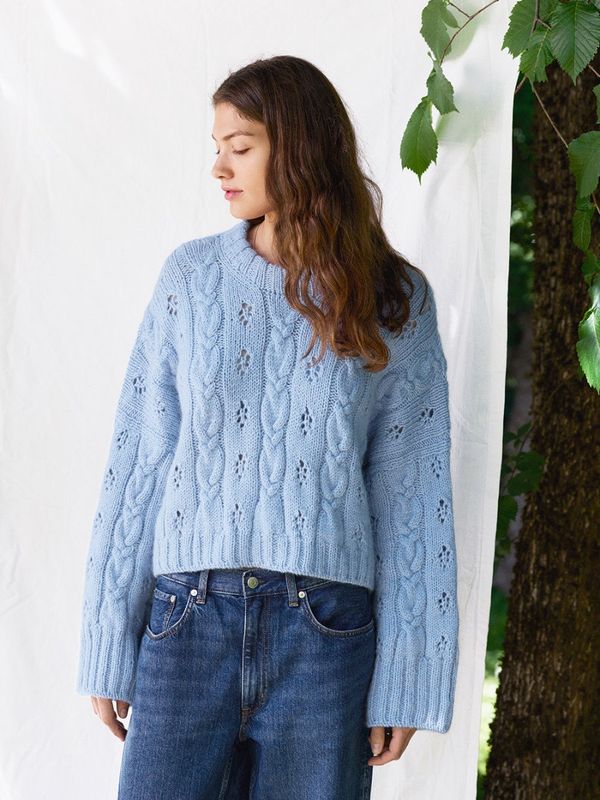 Sandnes Garn 2606 No. 11 – Junia Sweater