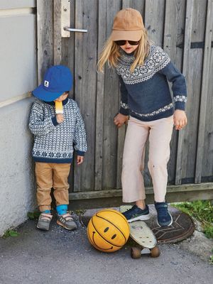 Sandnes Garn Tema 73 No. 10 – Bøvertun sweater