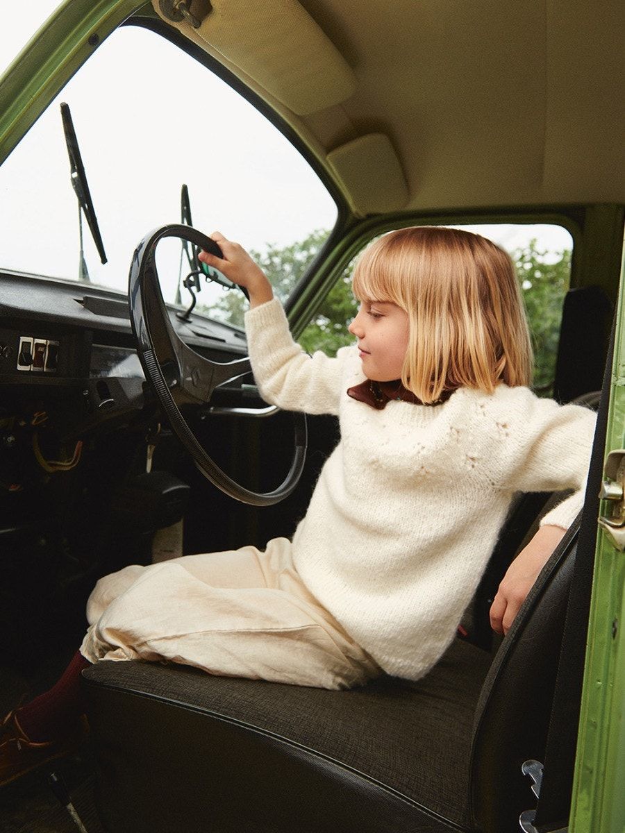 Sandnes Garn 2506 No. 7 – Sweet Pea Sweater Junior