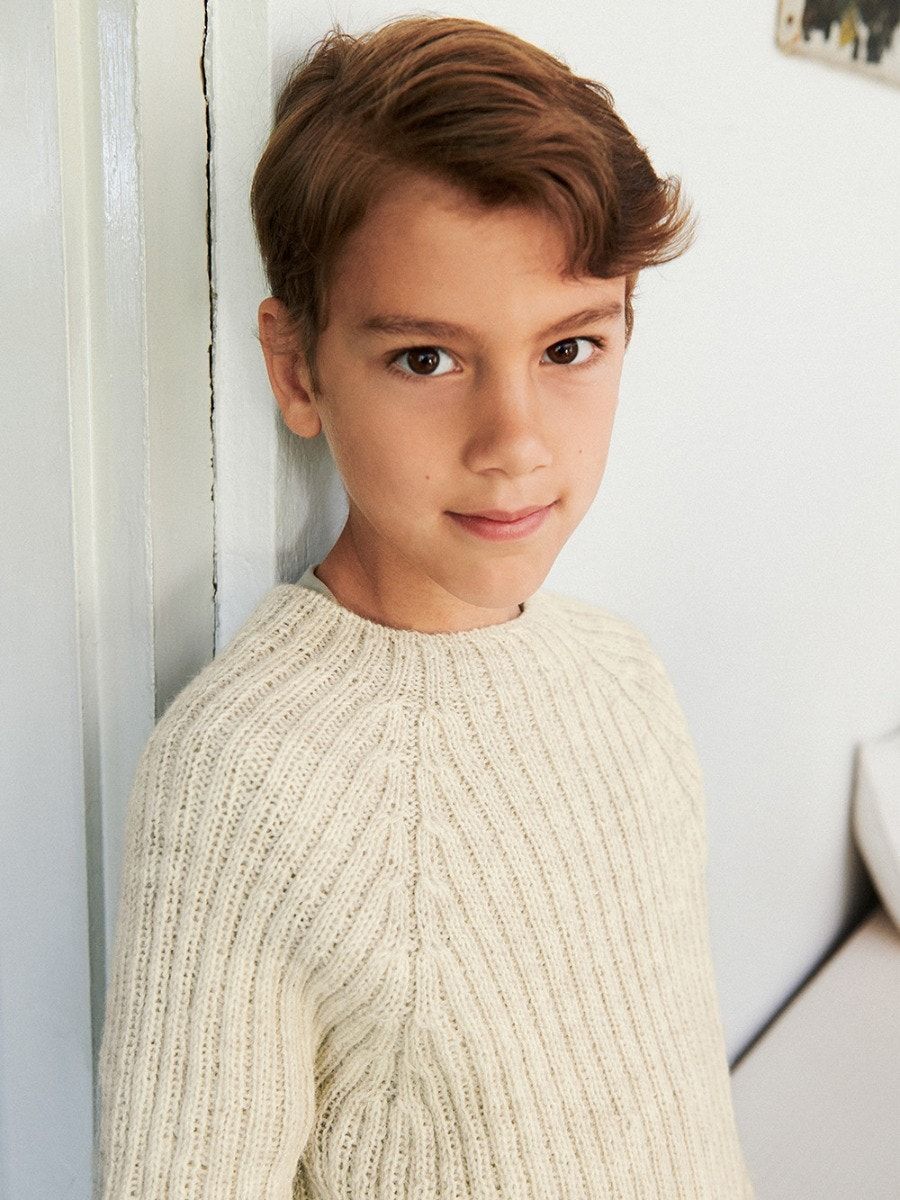 Sandnes Garn 2605 No. 5 – Theo Sweater Junior
