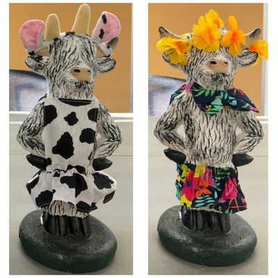 BABY HIGHLAND COW W/2 OUTFITS
