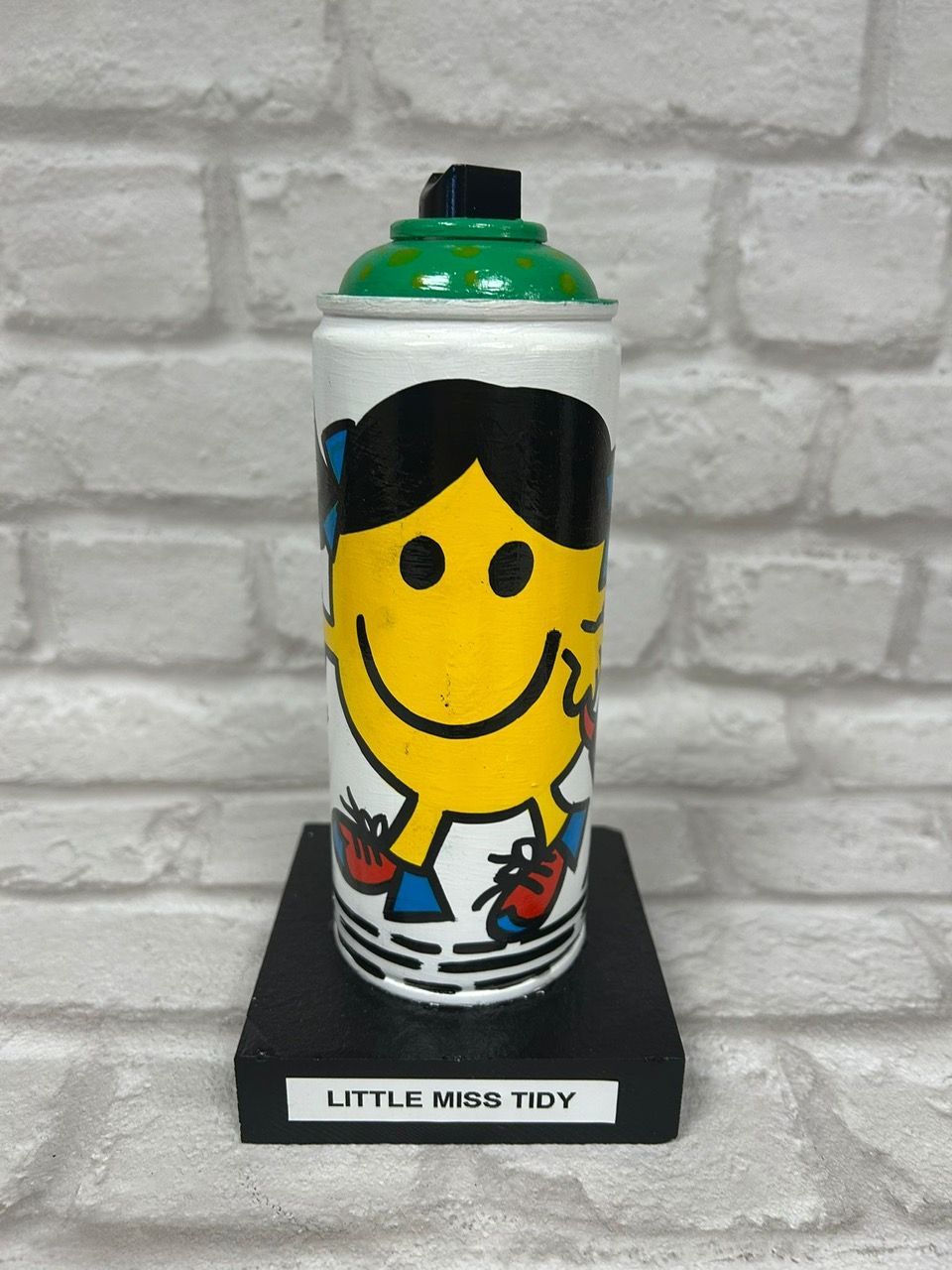 'Little Miss Tidy' - Spray Can Art