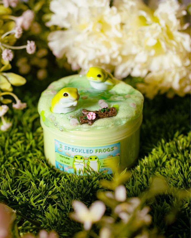2 Speckled Frogs
