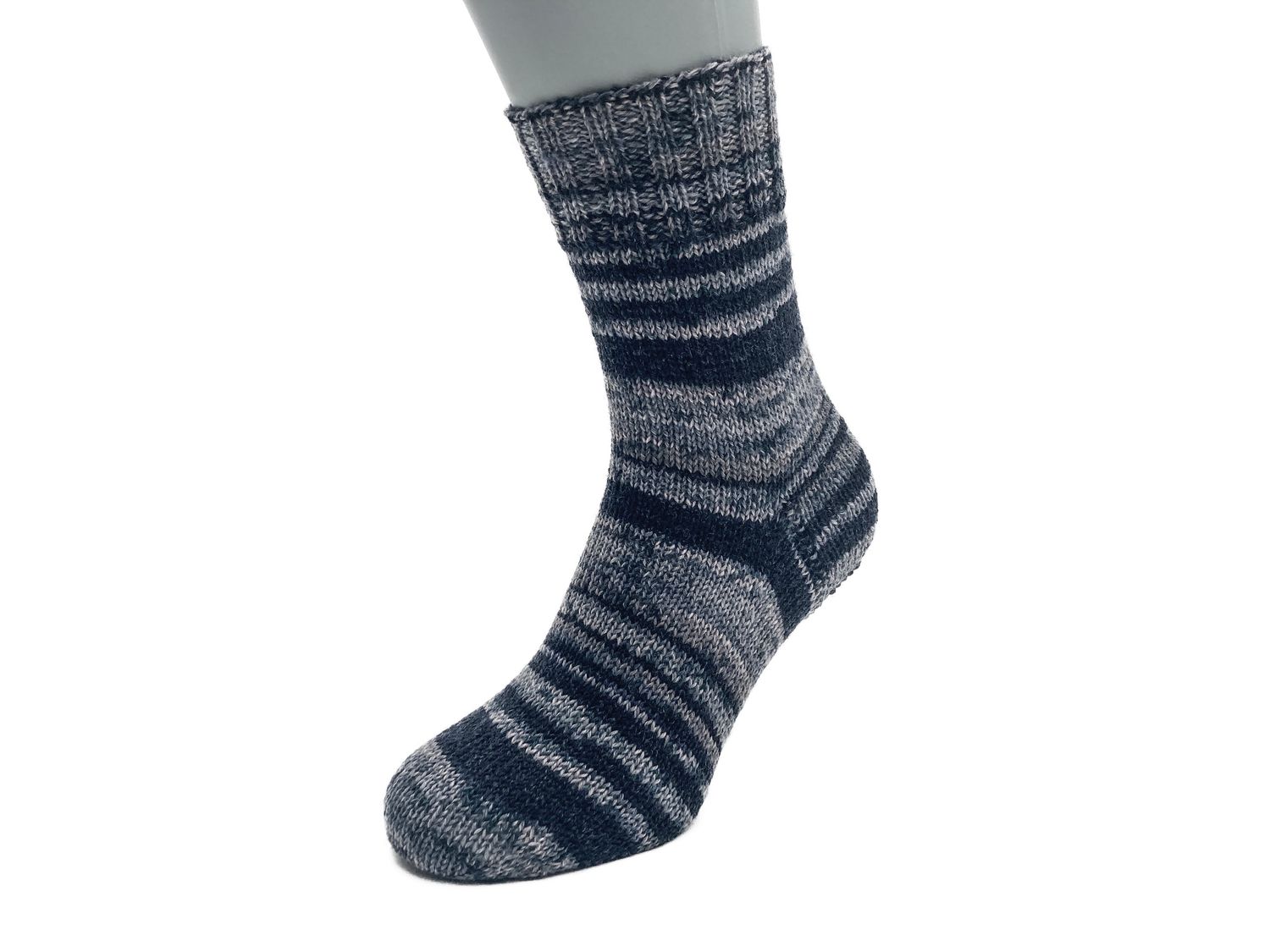 Gestrickte Socken, Größe 38/39, Dunkelgrau-Hellgrau