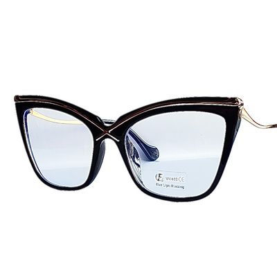 Black Cat-Eyed Frame
