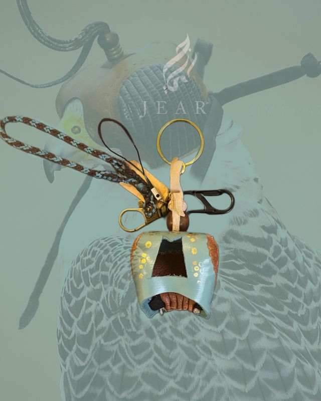 HANDMEADE KEY MEDALLION