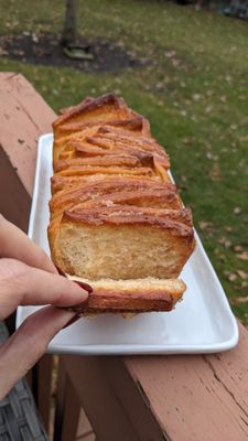 Cinnamon Pull-Apart Cake