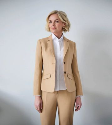 Margot Tailored Fit Jacket