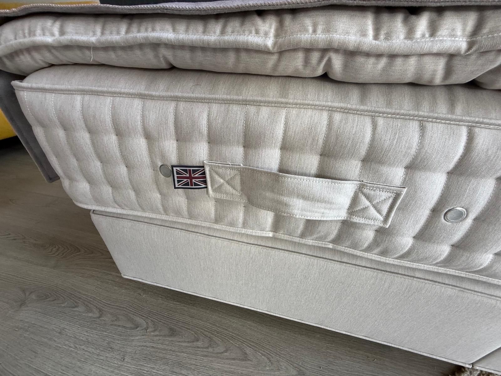 Set completo Vispring: Materasso Matrimoniale Tiara, Sommier Sovereign, Testata Eccleston, Topper Heaven Luxury 180x200 cm