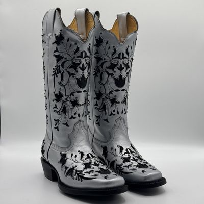 Women&#39;s Boots Silver Flower Rodeo Toe E124