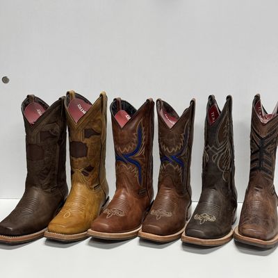 Men&#39;s Boot Crazy Rodeo Toe Rubber Sole