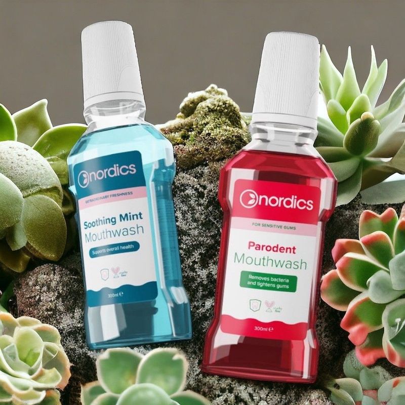 Nordics Mouthwash Soothing Mint & Parodent 漱口水 300ml Nordics Mouthwash Soothing Mint & Parodent 漱口水 300ml