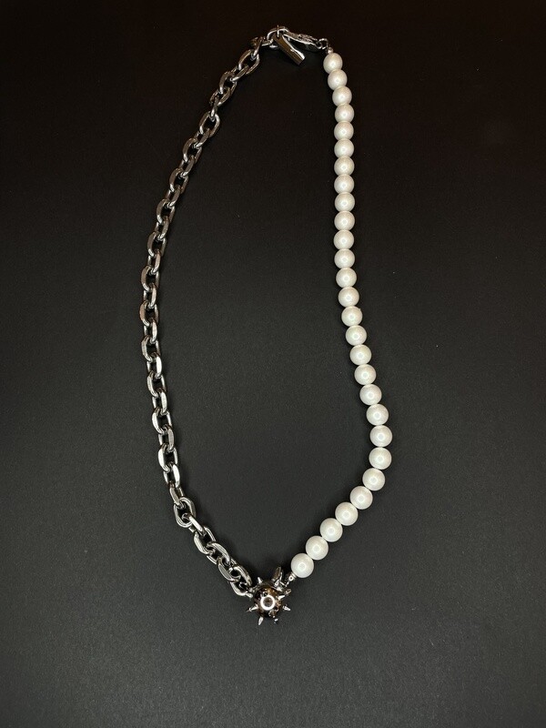 Spike Ball Pearl Necklace