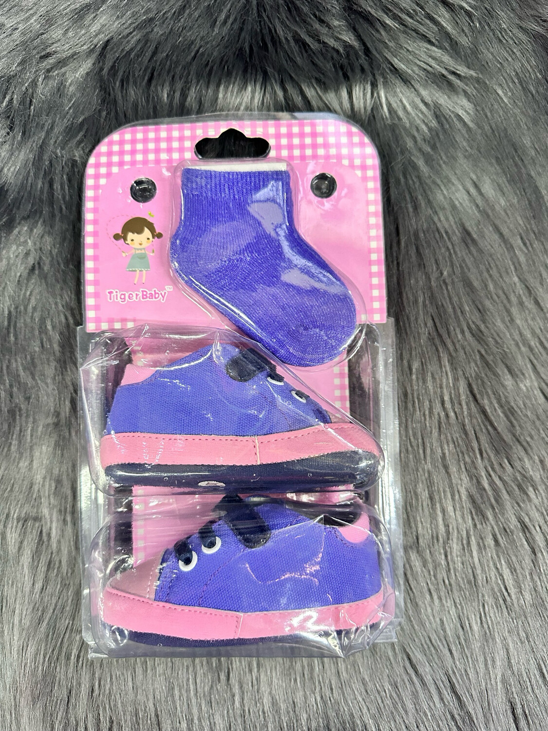 Shoe &amp; Socks