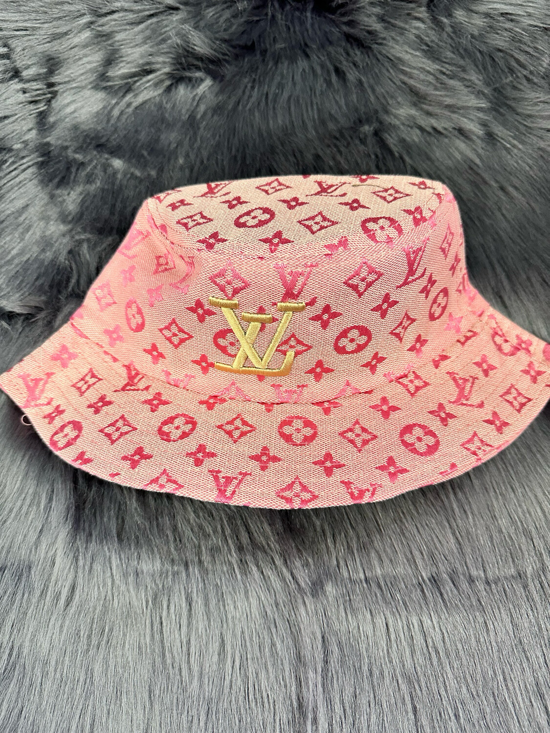 Lv Hat