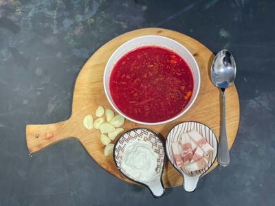 Горячий борщ 500гр.