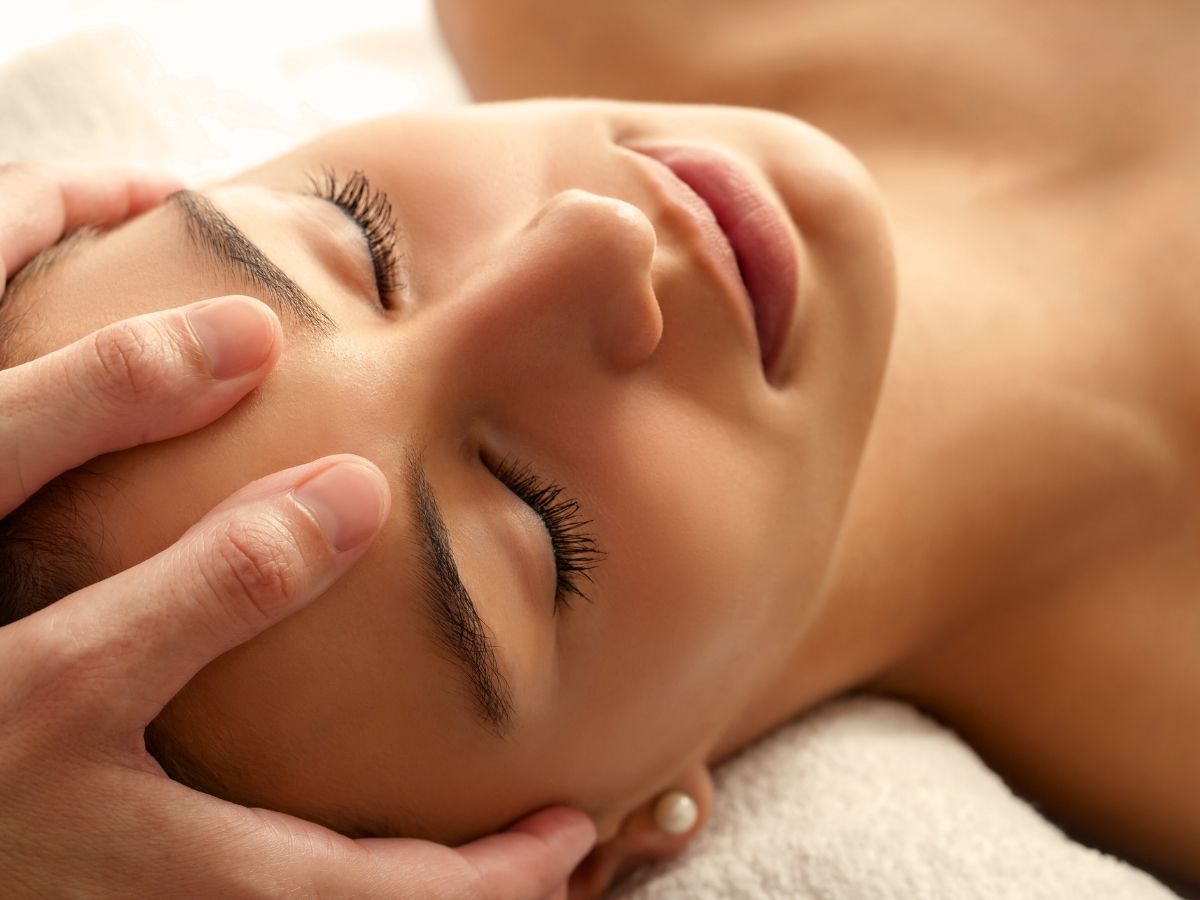Bon cadeau pour un massage complet pour maman à Tolochenaz près de Morges