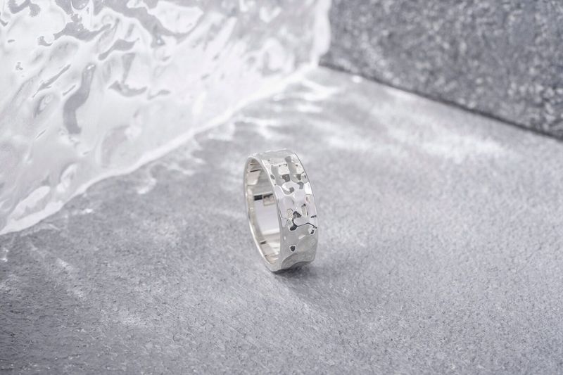 ISLAND SOUL Band Ring with “Crumpled” Texture, Silver 925