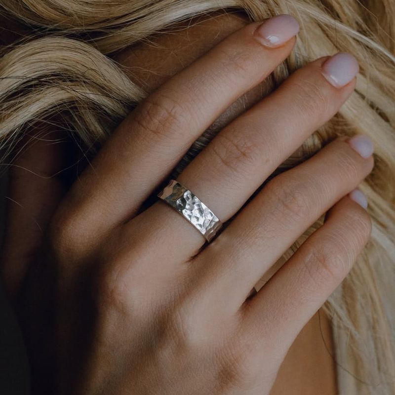 ISLAND SOUL Band Ring with “Crumpled” Texture, Silver 925