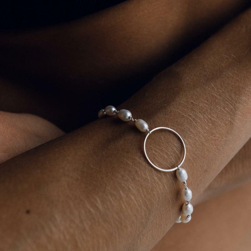 ISLAND SOUL Infinity Bracelet with White Pearls, Silver 925