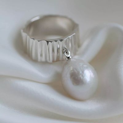ISLAND SOUL Ring with Pendant Baroque Pearl, Silver 925