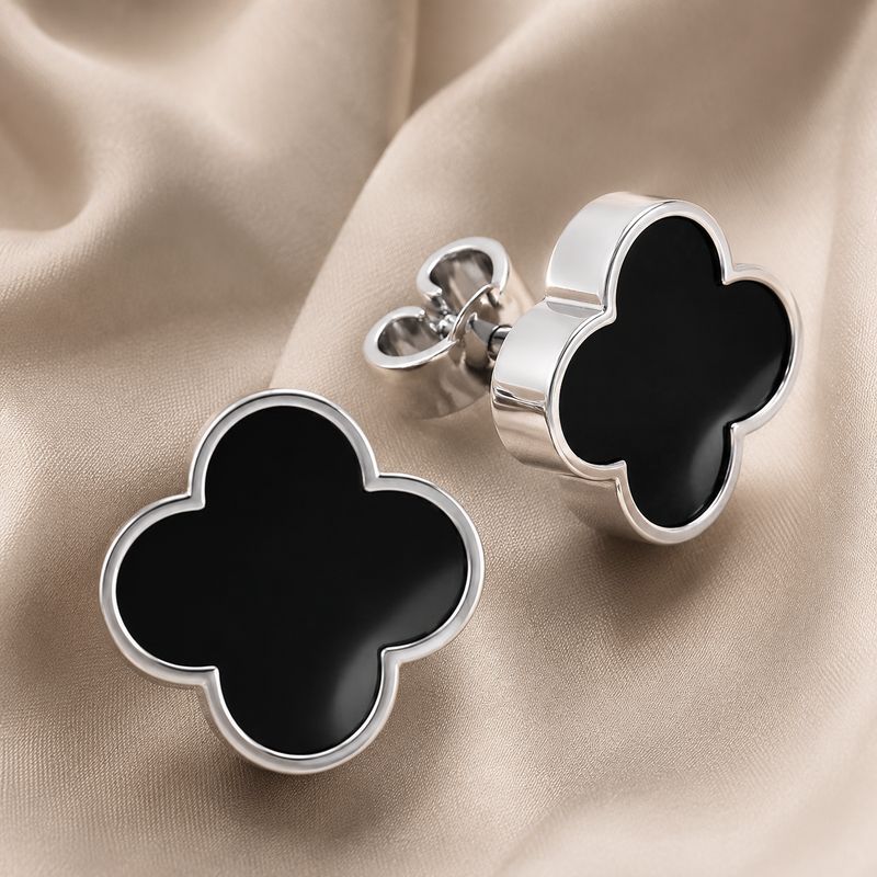 ISLAND SOUL Clover Stud Earrings with Black Onyx, Silver 925