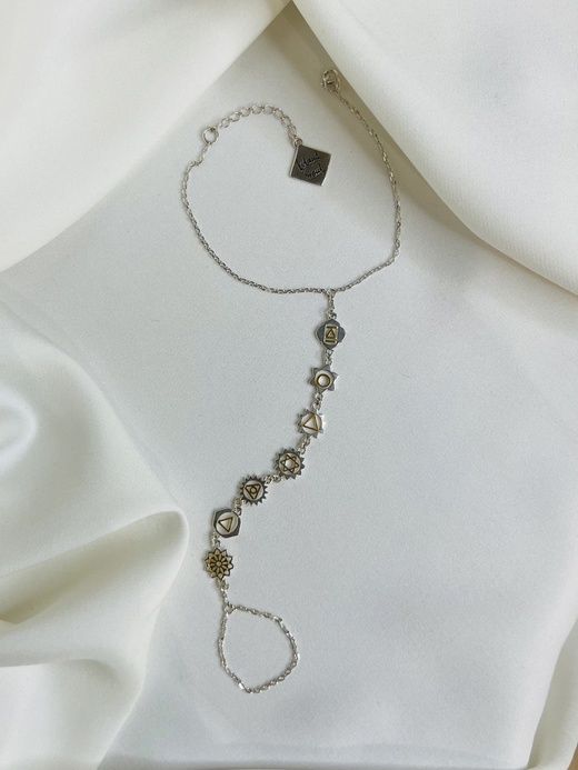ISLAND SOUL Chakras Gold &amp; Silver Hand Chain, Silver 925