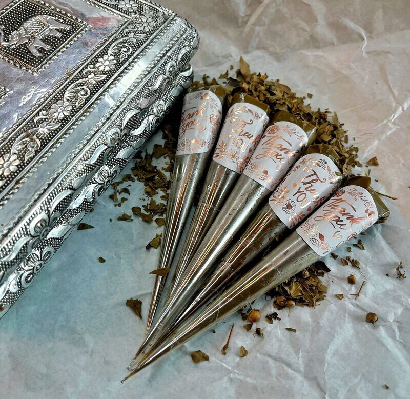 5 conetti di Henné
