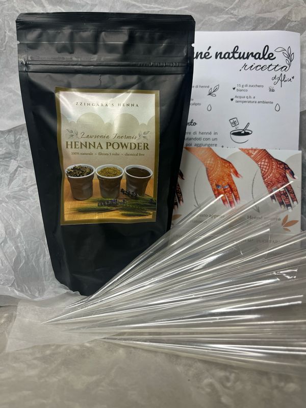 100 g polvere di henne + 15 conetti vuoti