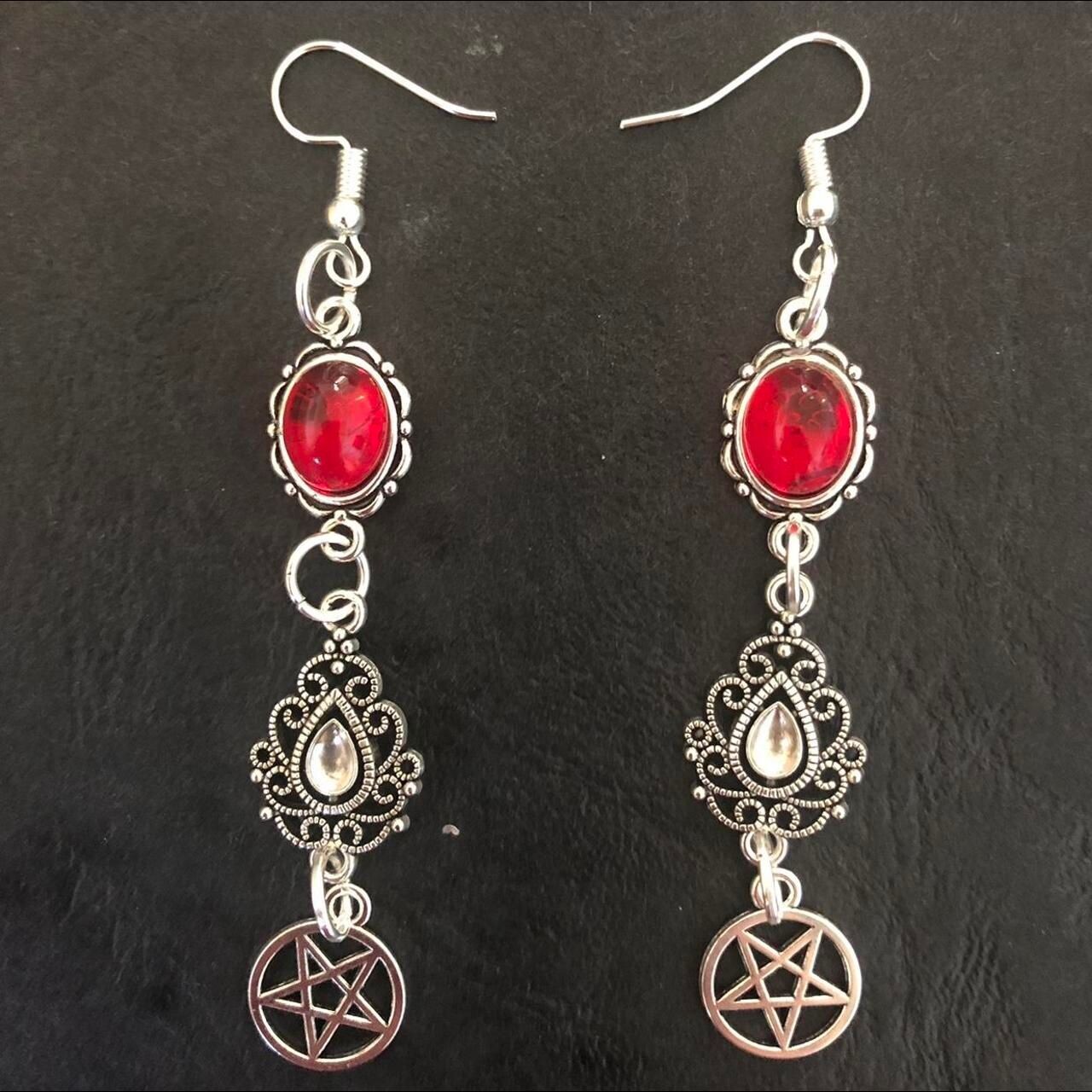 Stellar Enchants Gothic Earrings