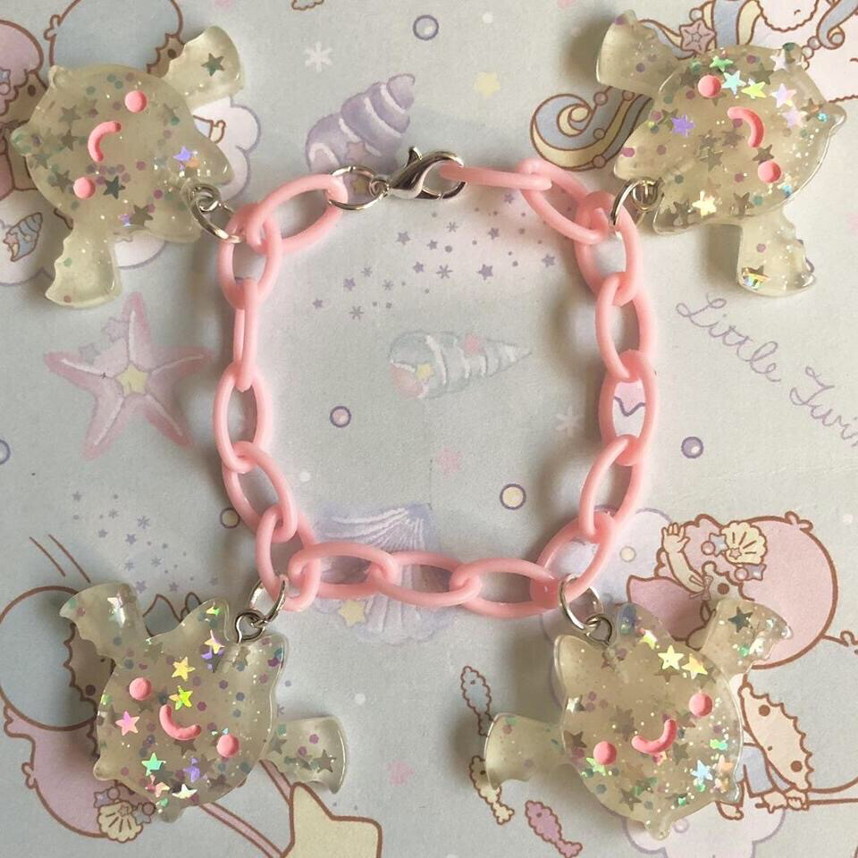 Pastel Goth Sparkly Bats Bracelet (White)