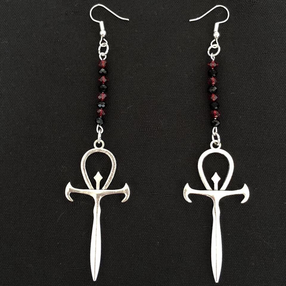 Beaded Buddies: Vampire Ankh Gothic Earrings