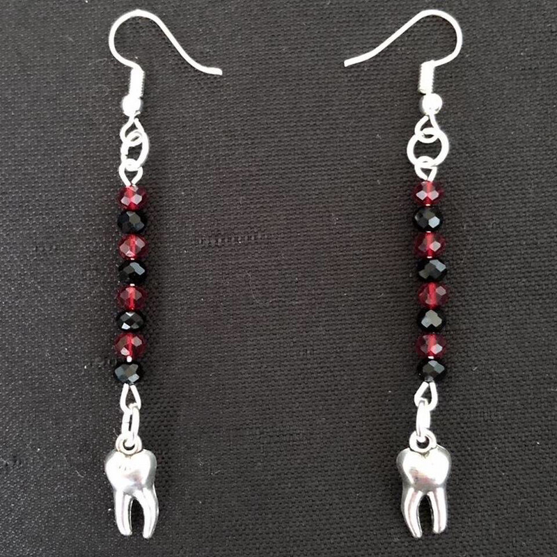 Beaded Buddies: Teethies Gothic Earrings