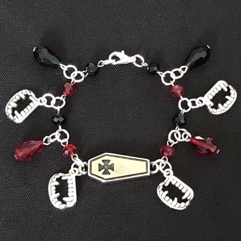 Beaded Buddies: Vampire Coffin Gothic Bracelet