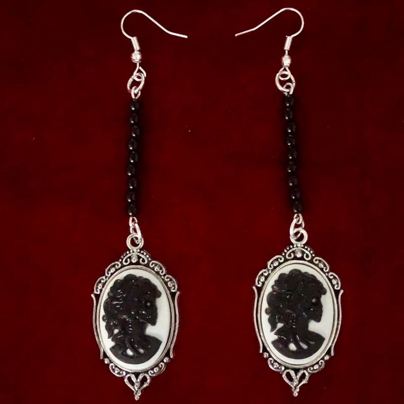 Cameo Skull Gothic Earrings