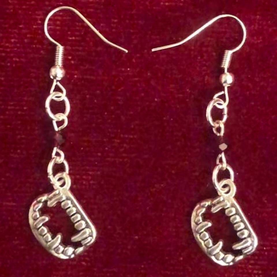 Vampire Fangs Gothic Earrings