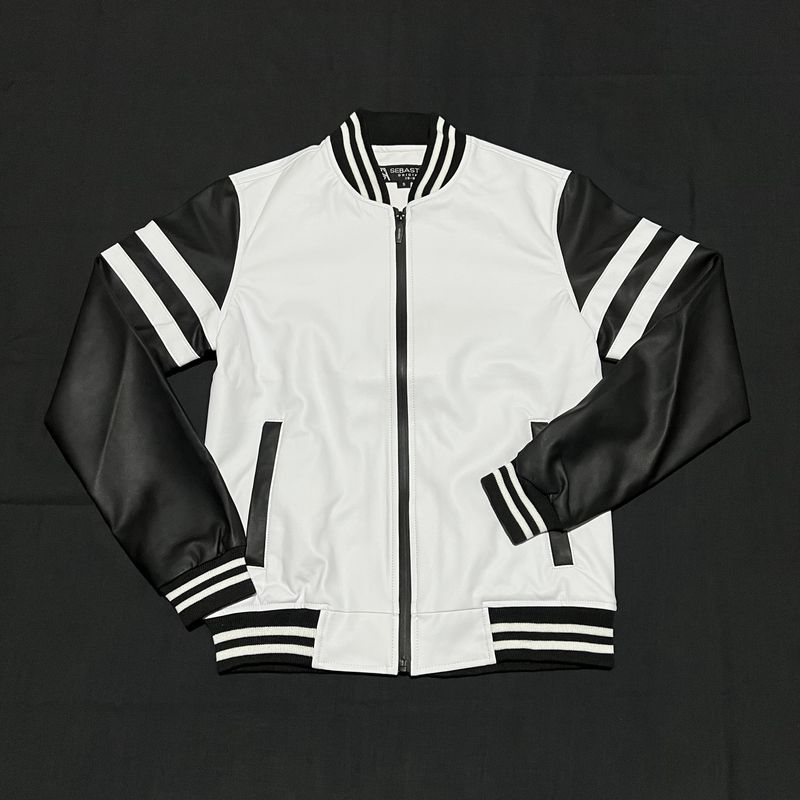 Chaqueta de Cuerina Blanca con Mangas Negras | Talla Small