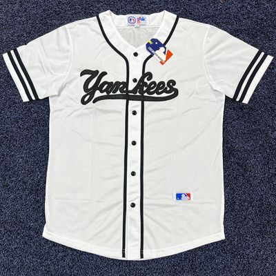 Beisbolera Yankees | detalles negros | Tallas L XL