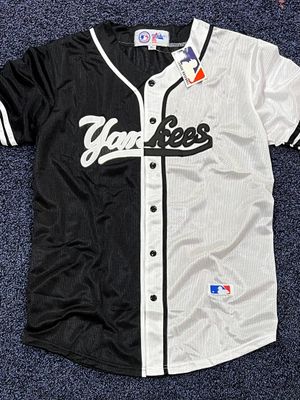 Beisbolera YANKEES | Mitad negra | blanca | Talla XL