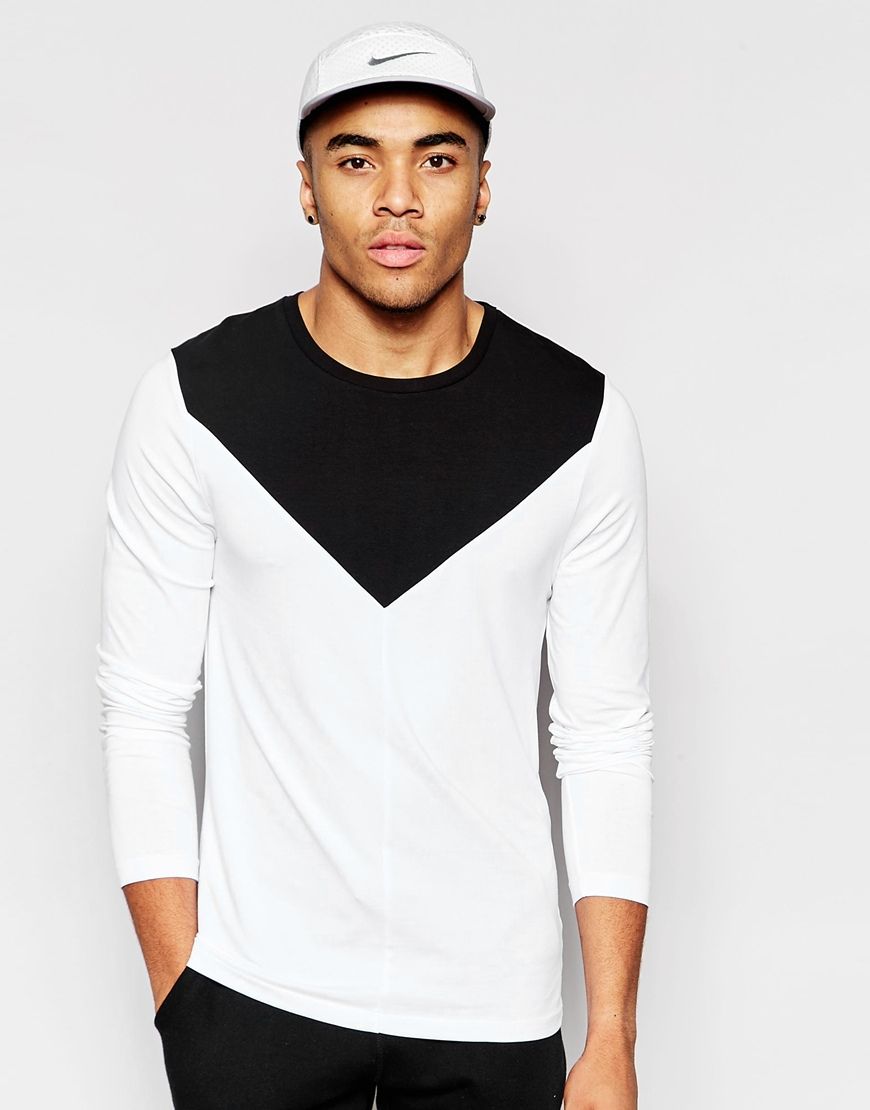 TSHIRT | diseño triangular detalle costura | S M L | white