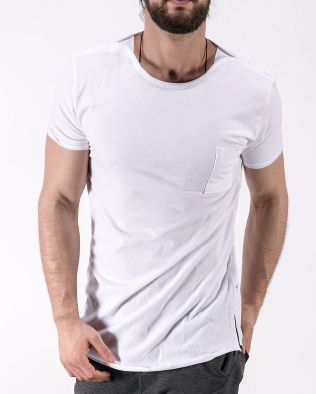 TSHIRT | detalles en hombros, bolsita y zíper | S