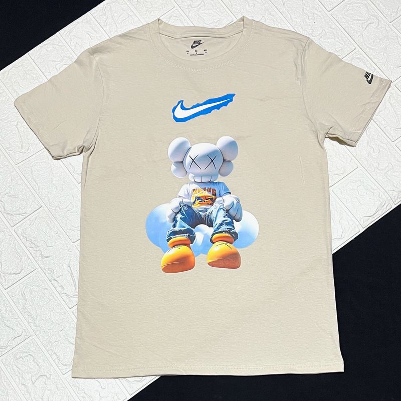 T-Shirt Kaws NK - beige - Unitalla S|M Slim Fit