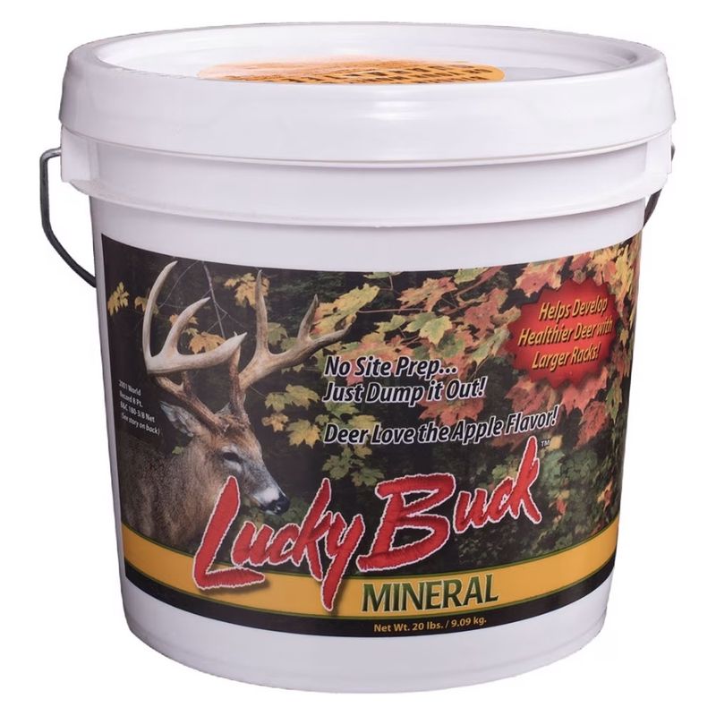 Lucky Buck Deer Mineral Supplement (20 lb)