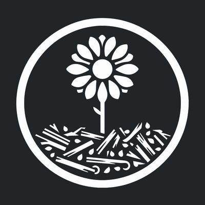 Bagged mulch in hardwood, cedar, and colored varieties — Liberty Farm &amp; Garden, Galion OH